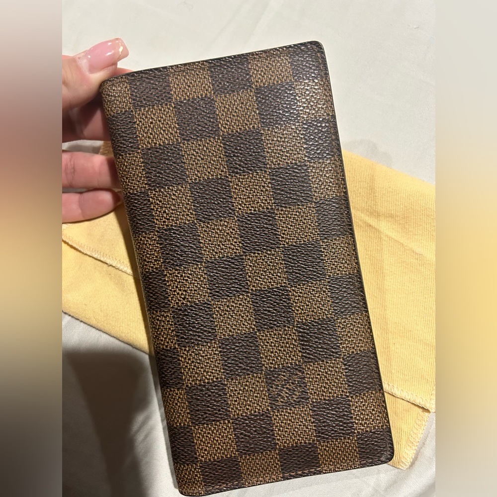 Louis Vuitton Checkbook/Wallet